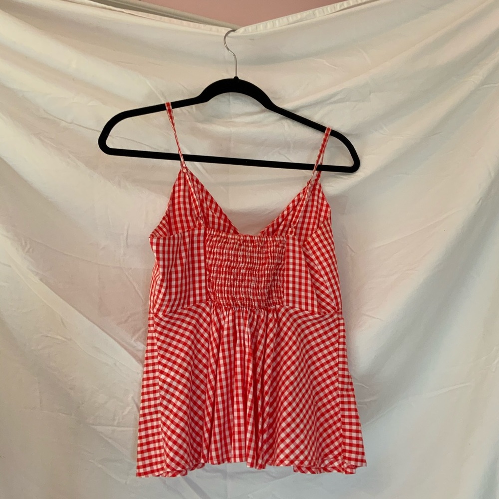 Red checkered tank - Picture 2 of 2